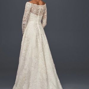 Wedding Dress Oleg Cassini - and vail